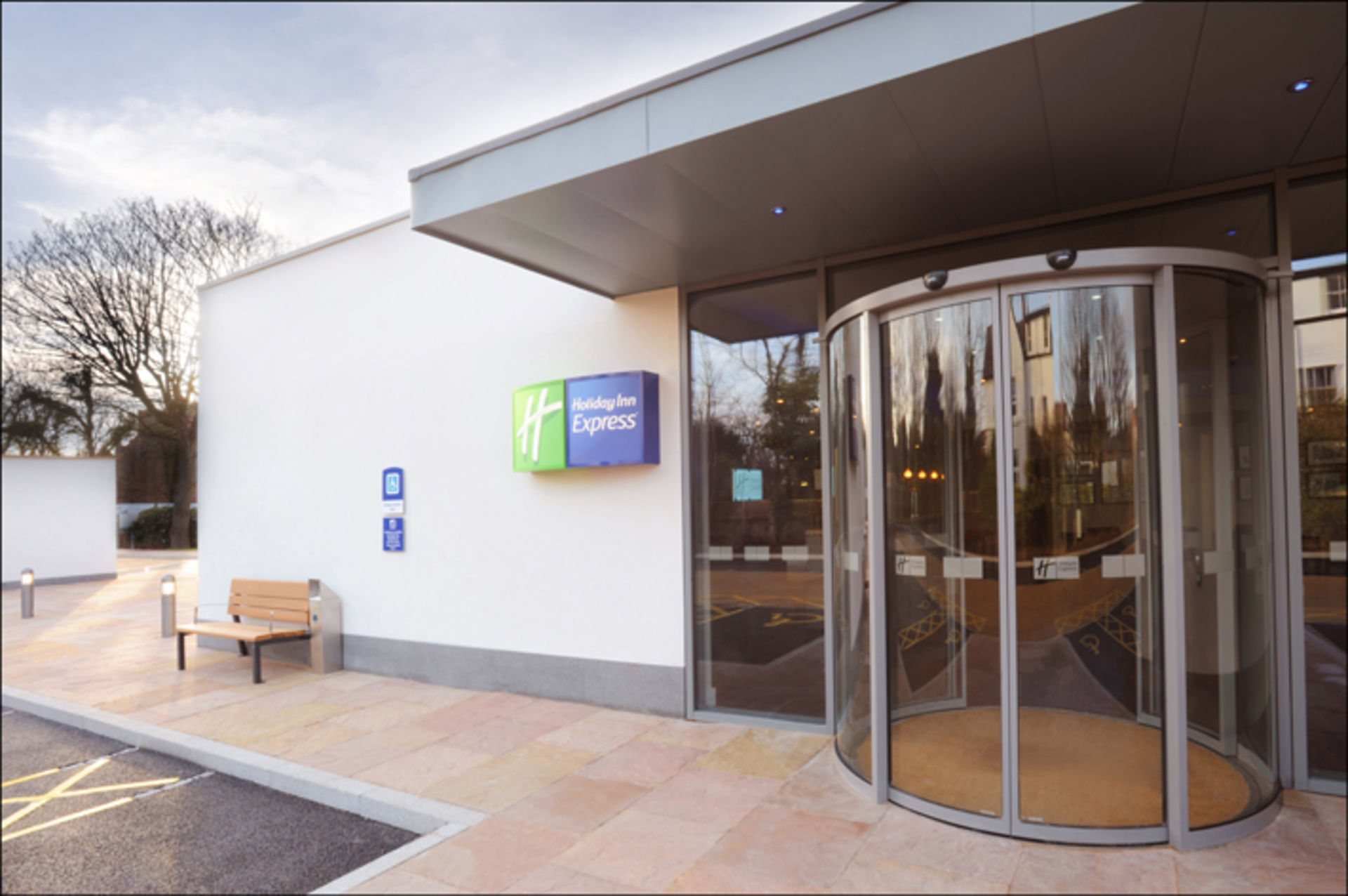 Holiday Inn Express Hoylake Lancashire Book Golf Breaks Holidays